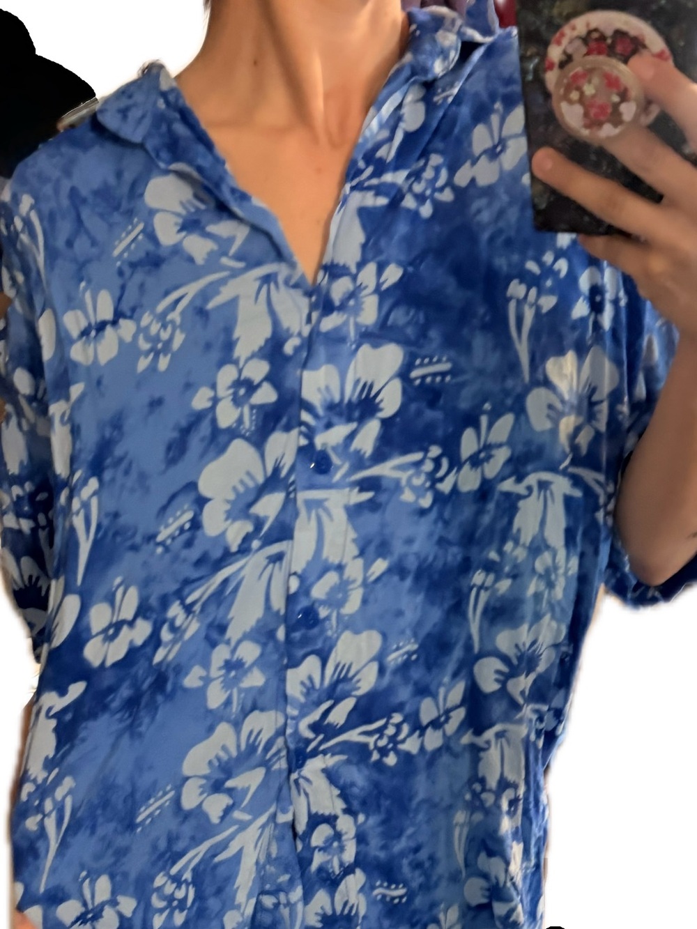 Women's Blue Floral Button-Up Blouse
